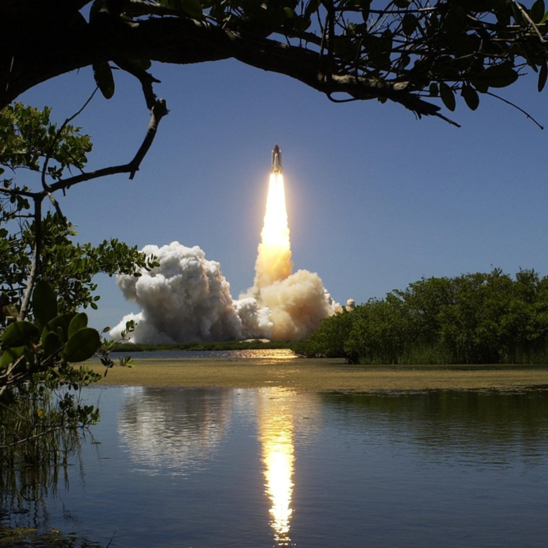 우주 관광 산업 의 현재와 미래 (SpaceX, Blue Origin, Virgin Galactic) 이미지