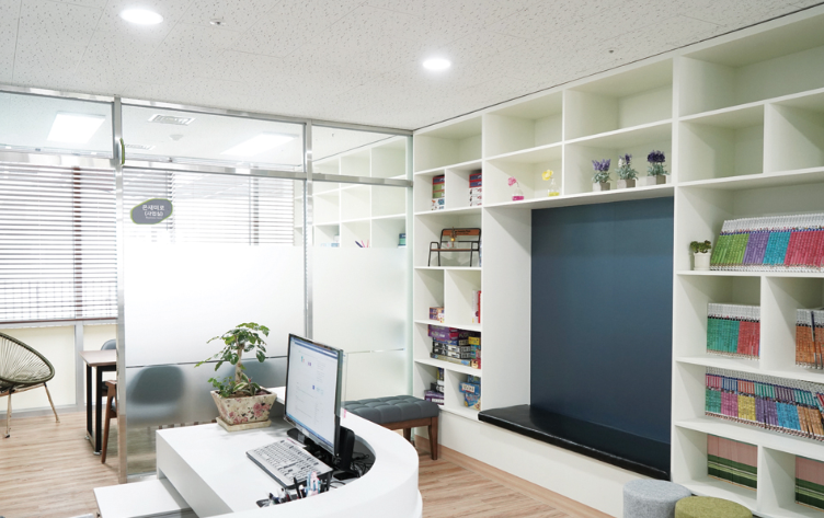 김해서부문화센터 하늬홀 좌석배치도 공연 전시 일정 안내|수영장 헬스장 도서관 대관 시설 정보